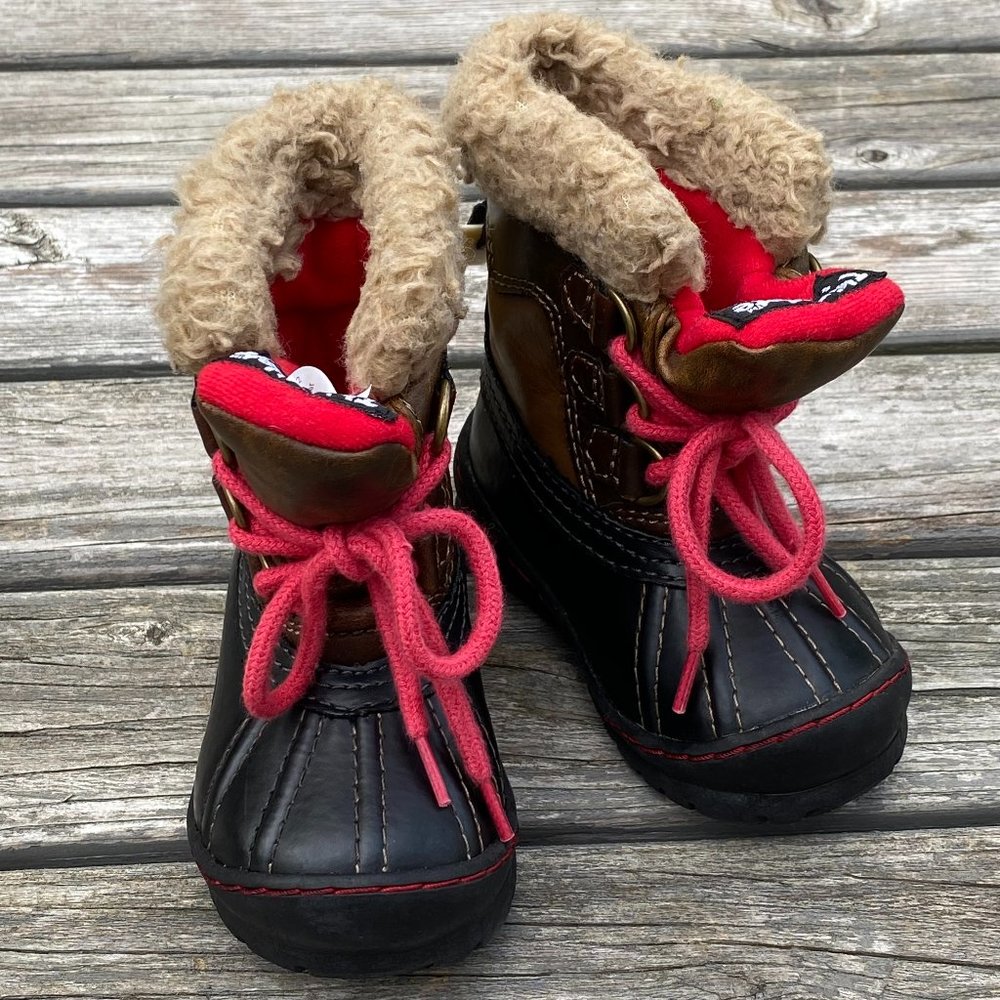 Gap Duck Boots for Toddler (size 5)